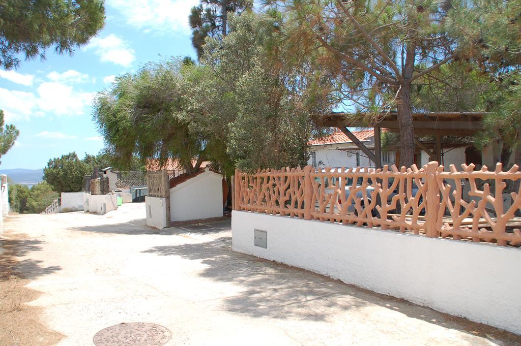 Apartments Casa Vacanze Порто Пино Екстериор снимка