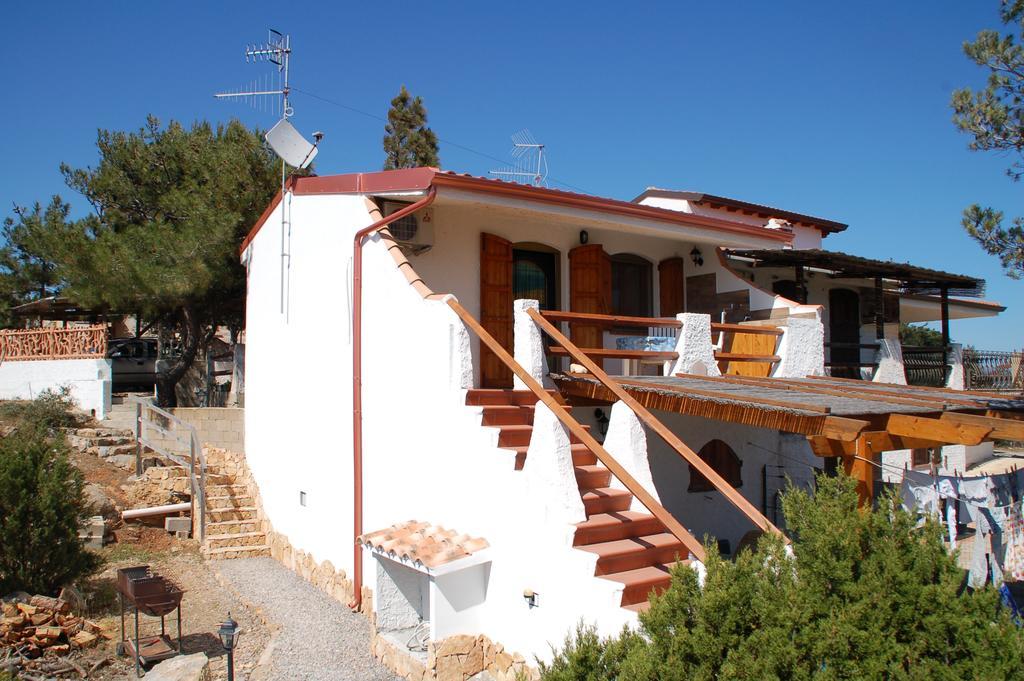 Apartments Casa Vacanze Порто Пино Екстериор снимка